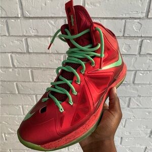 Nike LeBron 10 christmas 2012 - Size 11